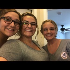 Meet your Posher, Chloe